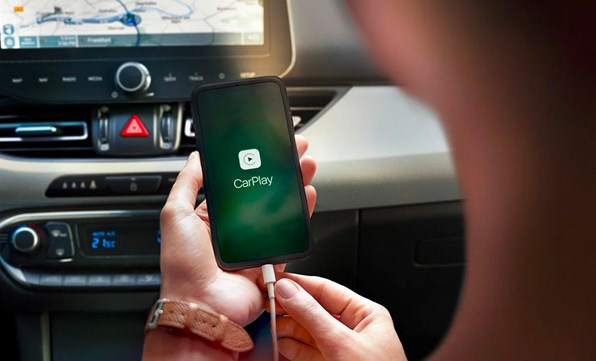 Apple CarPlay og Android Auto